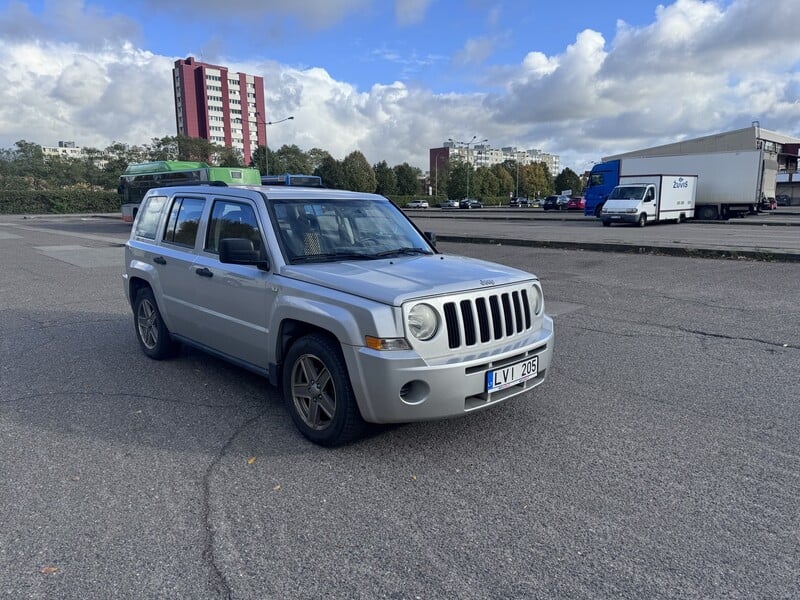 Jeep Patriot 2007 г Внедорожник / Кроссовер