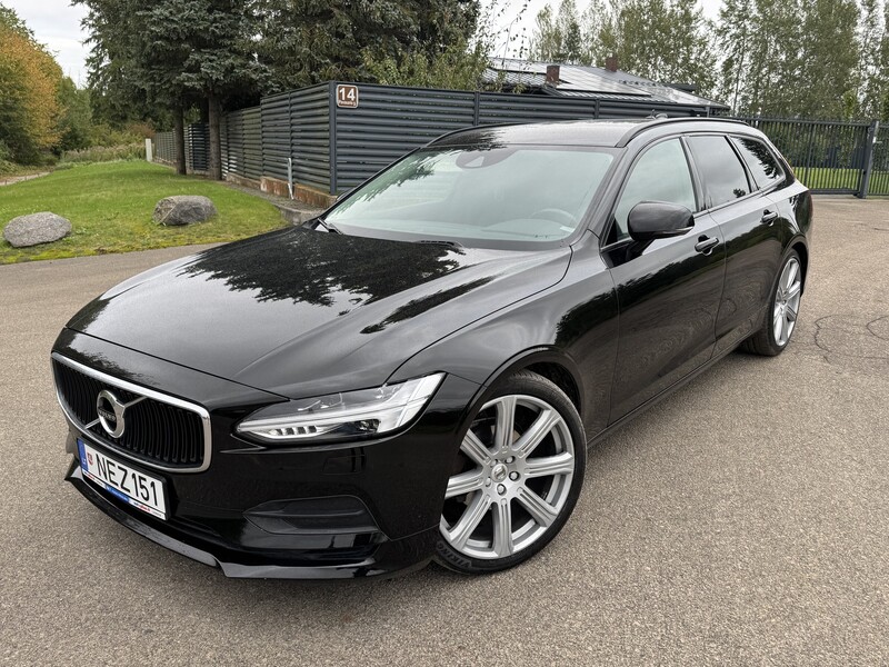 Фотография 1 - Volvo V90 2018 г Универсал