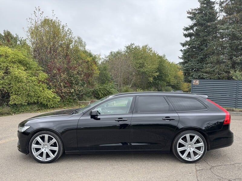 Фотография 12 - Volvo V90 2018 г Универсал