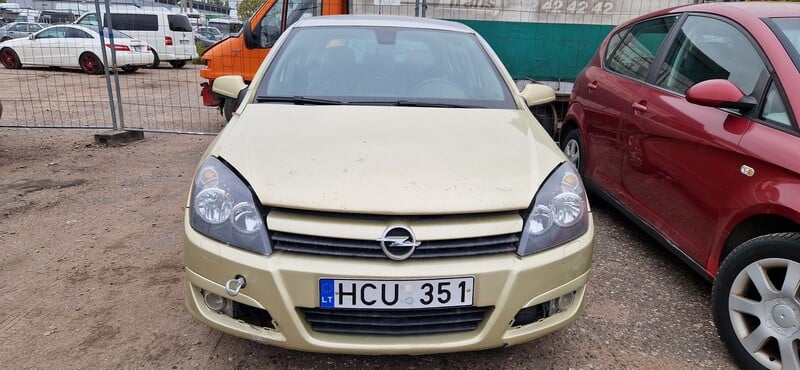 Opel Astra 2004 y Hatchback