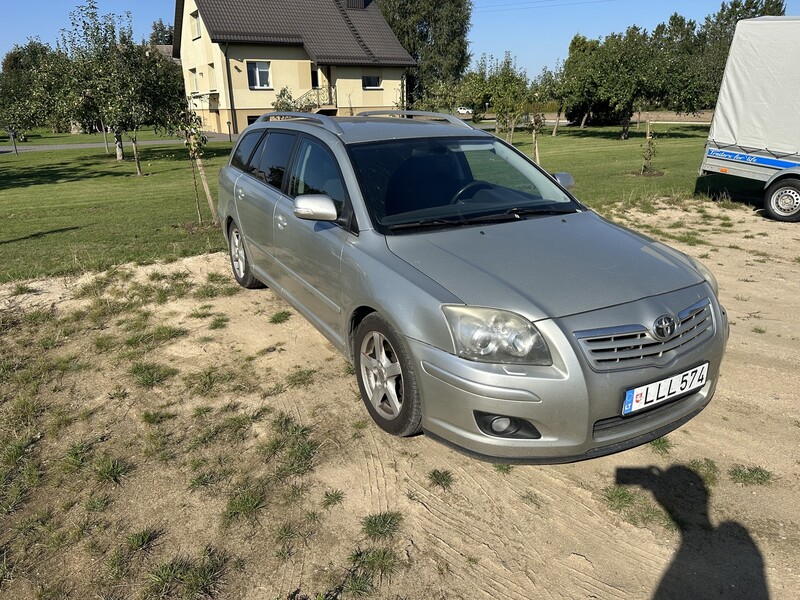 Toyota Avensis II 2007 г