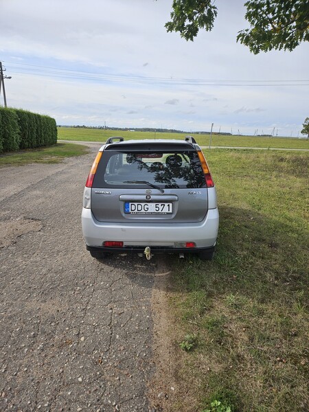 Photo 6 - Suzuki Ignis 2005 y Hatchback