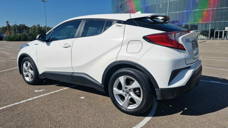 Nuotrauka 4 - Toyota C-HR 2017 m Visureigis / Krosoveris