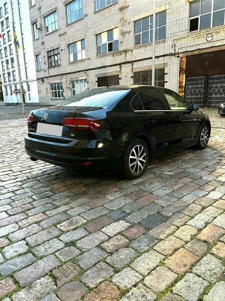 Photo 4 - Volkswagen Jetta 2017 y Sedan