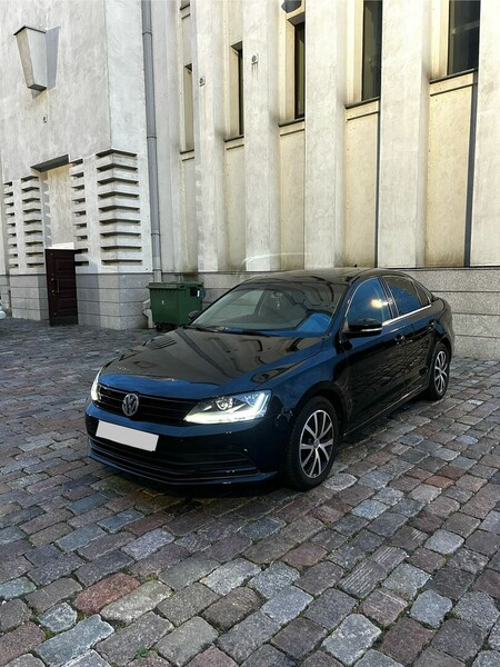 Photo 1 - Volkswagen Jetta 2017 y Sedan