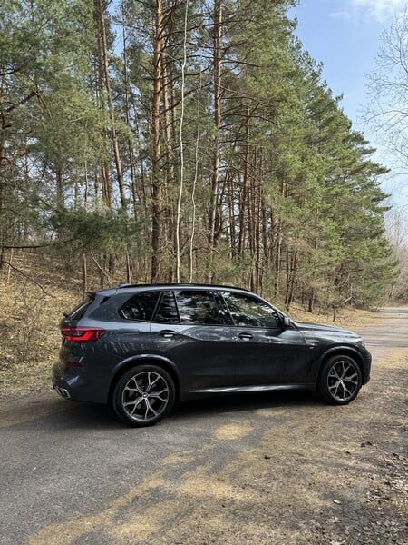 Photo 7 - Bmw X5 2019 y Off-road / Crossover