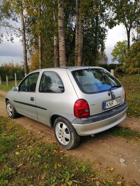 Фотография 3 - Opel Corsa 2000 г Хэтчбек