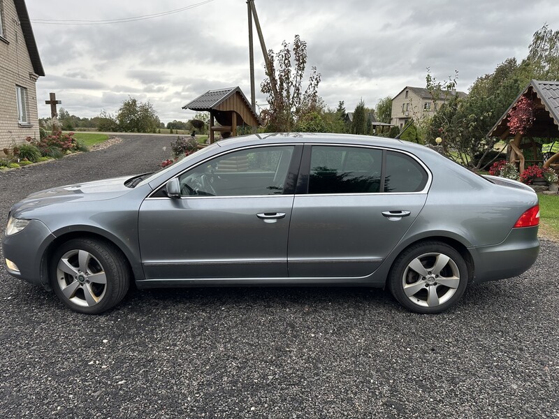 Skoda Superb 9031 TDI 2011 m