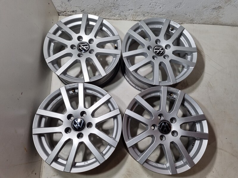 Photo 2 - Volkswagen R16 Golf light alloy R16 rims