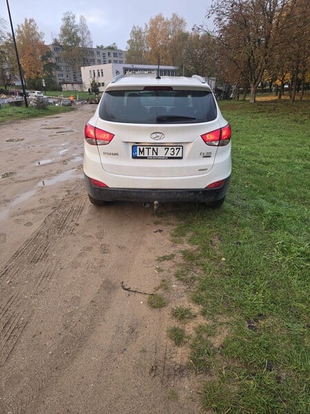 Фотография 3 - Hyundai ix35 2012 г Внедорожник / Кроссовер