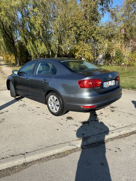 Nuotrauka 3 - Volkswagen Jetta 2012 m Sedanas