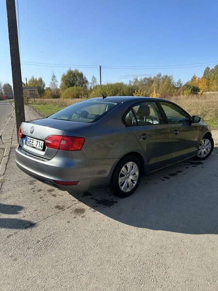 Nuotrauka 4 - Volkswagen Jetta 2012 m Sedanas