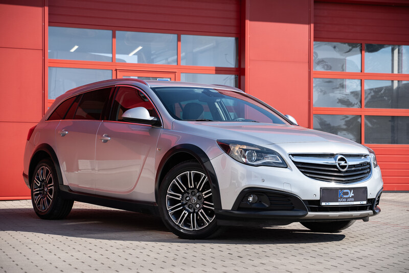 Opel Insignia A 2015 y