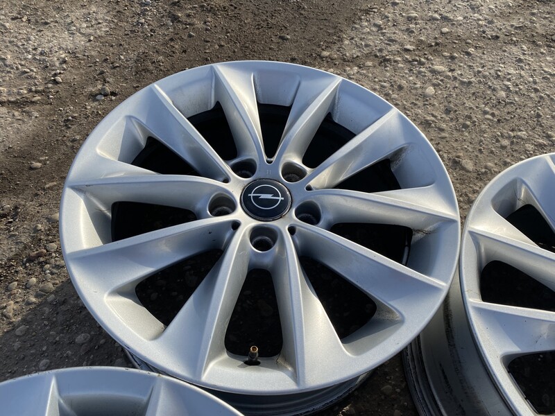 Photo 5 - Opel Siunciam, 8J ET43 Insignia light alloy R18 rims