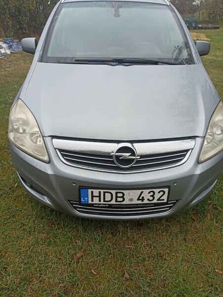 Opel Zafira B 2010 m