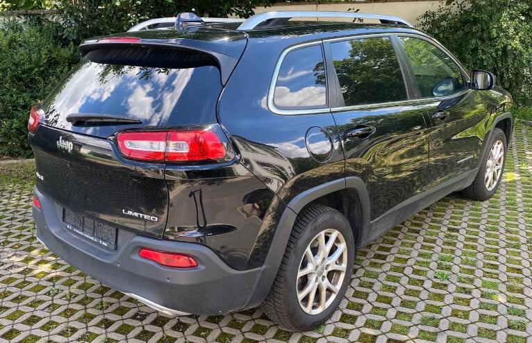 Photo 2 - Jeep Cherokee 2015 y parts