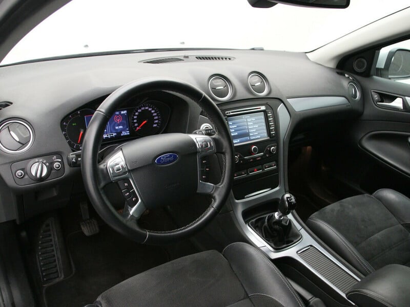 Photo 16 - Ford Mondeo 2013 y Wagon