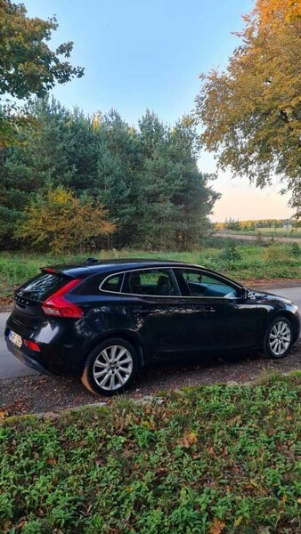 Фотография 4 - Volvo V40 2013 г Хэтчбек