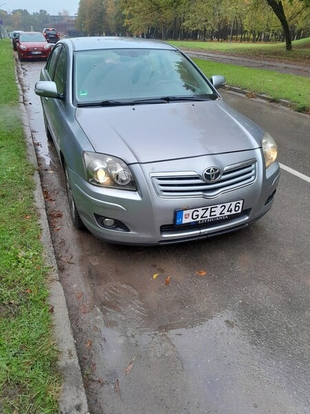 Фотография 6 - Toyota Avensis 2008 г Седан