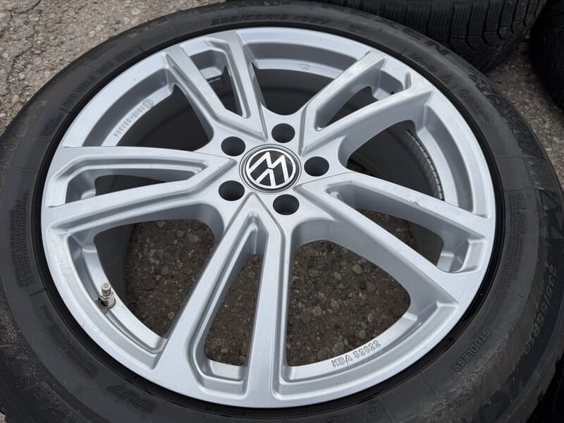 Photo 2 - Volkswagen Siunciam, 8J ET39 light alloy R19 rims