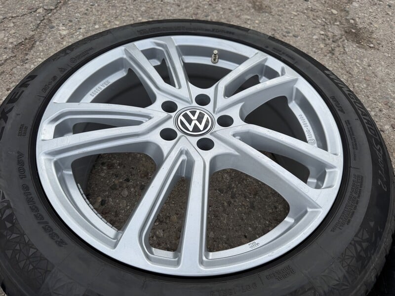 Photo 5 - Volkswagen Siunciam, 8J ET39 light alloy R19 rims