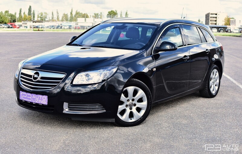 Opel Insignia 2011 г Универсал