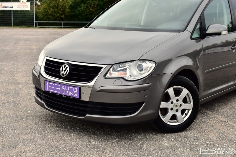 Photo 4 - Volkswagen Touran 2008 y Van