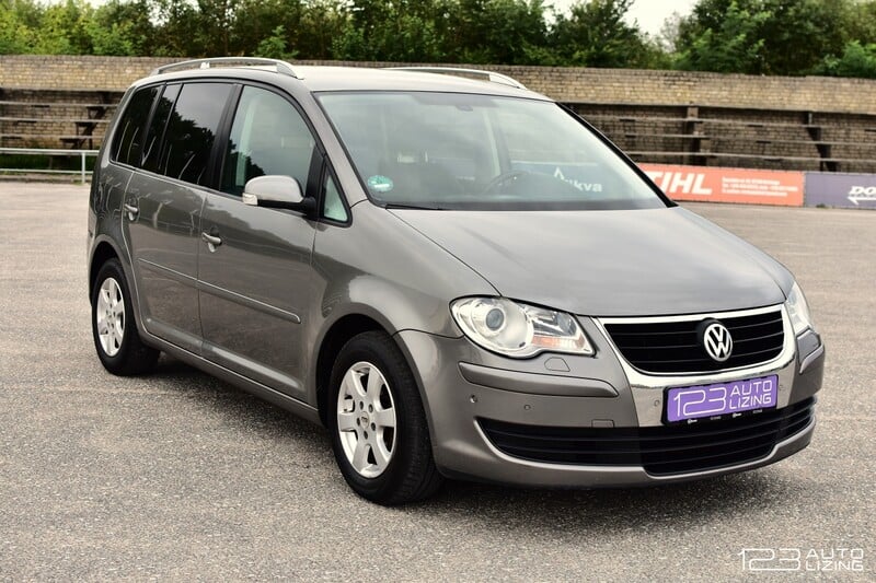 Photo 5 - Volkswagen Touran 2008 y Van