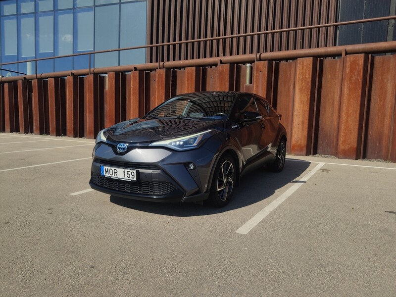 Photo 2 - Toyota C-HR 2021 y Off-road / Crossover