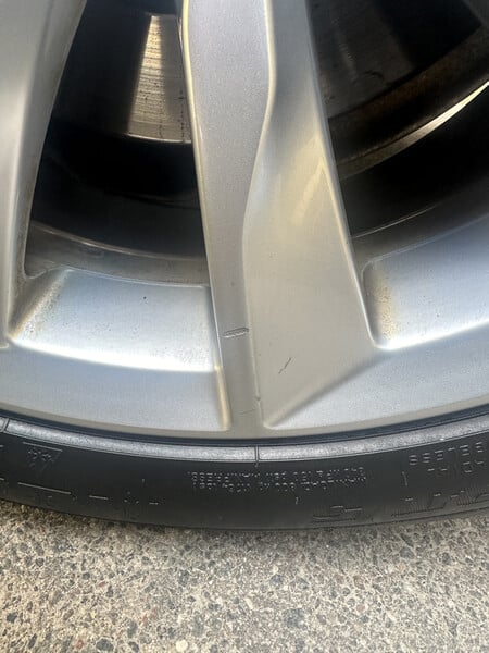 Photo 10 - Volvo S90 light alloy R18 rims