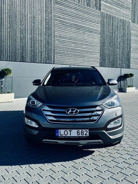 Photo 2 - Hyundai Santa Fe 2015 y Off-road / Crossover