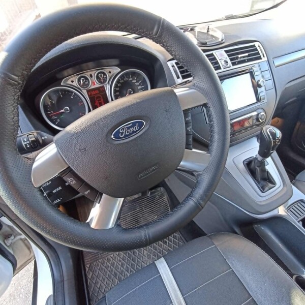 Photo 13 - Ford Kuga 2010 y Off-road / Crossover