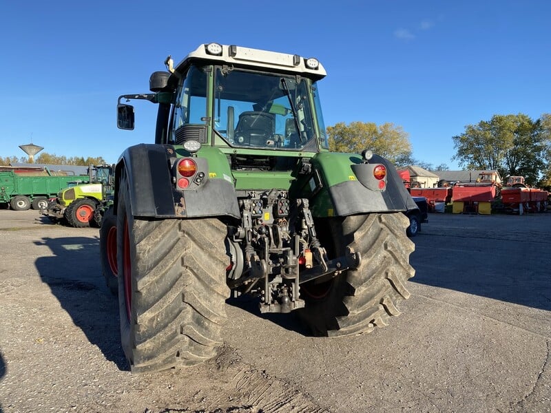 Photo 8 - Fendt 820 Vario TMS 2011 y Tractor