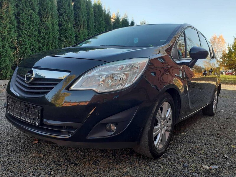 Opel Meriva IŠSIMOKĖTINAI 2012 y