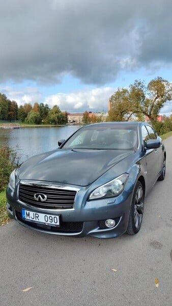 Фотография 8 - Infiniti M 2010 г Седан