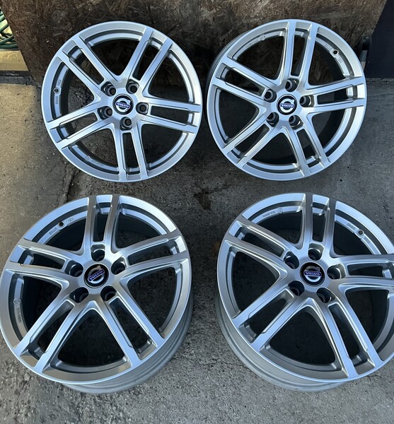 Volvo FORD light alloy R17 rims