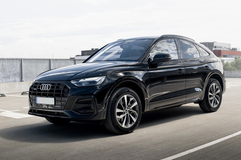 Фотография 3 - Audi Q5 Sportback TFSI 2024 г