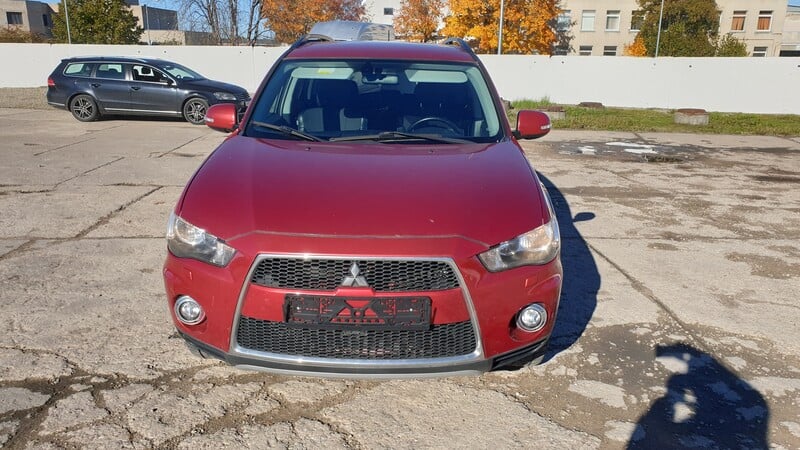 Photo 3 - Mitsubishi Outlander 2012 y Off-road / Crossover