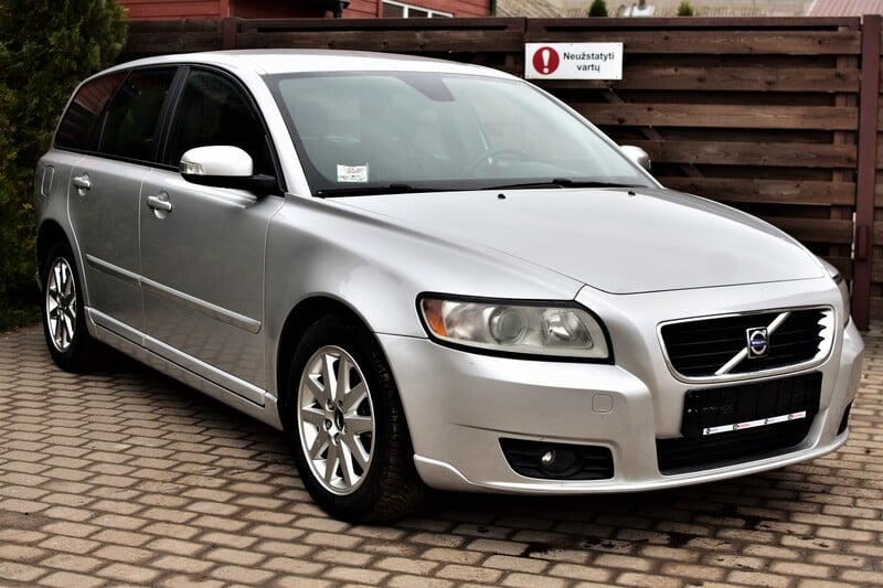 Фотография 3 - Volvo V50 2008 г Универсал