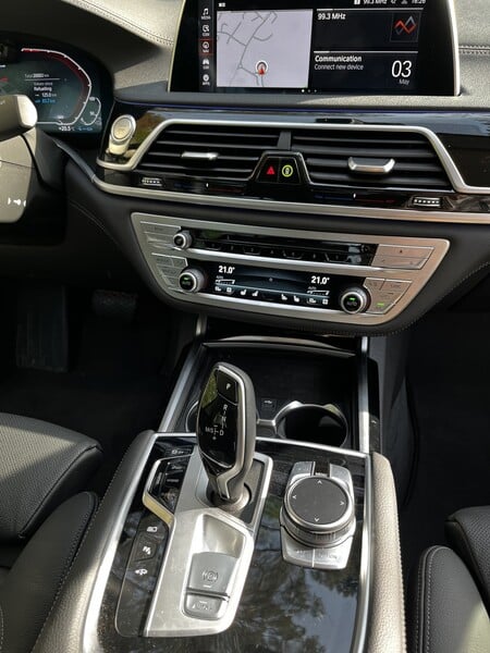 Photo 14 - Bmw 745 2022 y Sedan