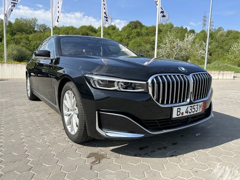 Photo 2 - Bmw 745 2022 y Sedan