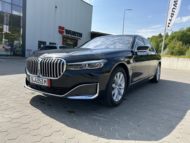 Photo 7 - Bmw 745 2022 y Sedan