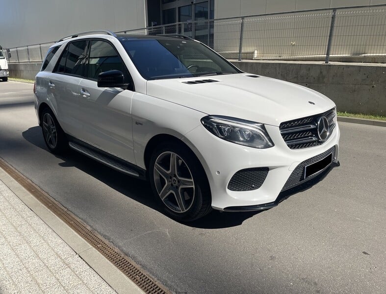 Фотография 3 - Mercedes-Benz GLE 43 AMG 2018 г Внедорожник / Кроссовер