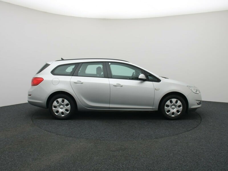 Photo 9 - Opel Astra 2012 y Wagon