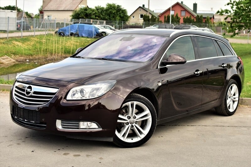 Opel Insignia 2012 г Универсал