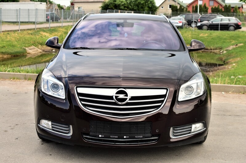 Фотография 3 - Opel Insignia 2012 г Универсал