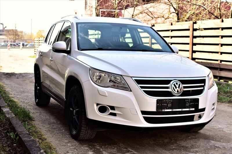 Фотография 4 - Volkswagen Tiguan 2008 г Внедорожник / Кроссовер