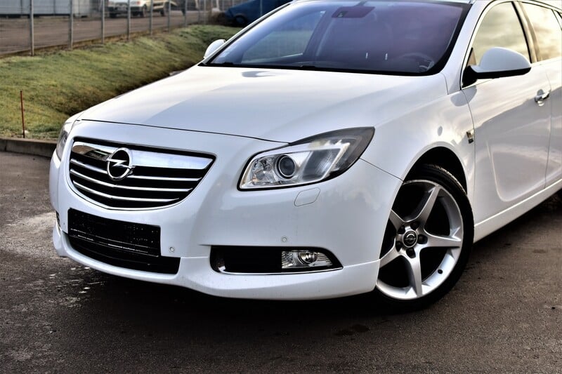 Photo 2 - Opel Insignia 2010 y Wagon