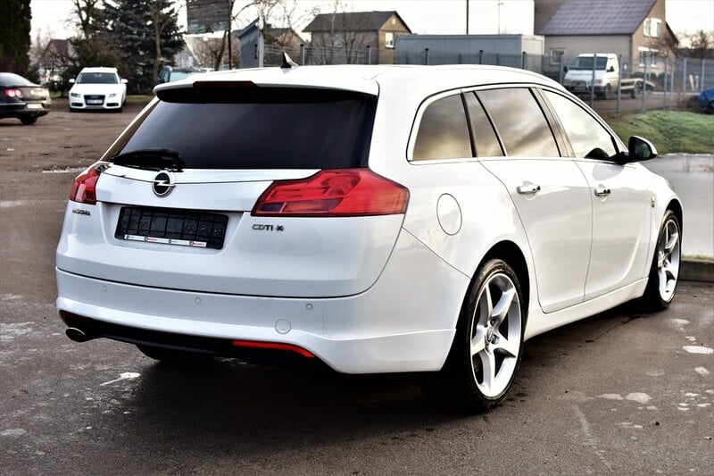 Photo 8 - Opel Insignia 2010 y Wagon