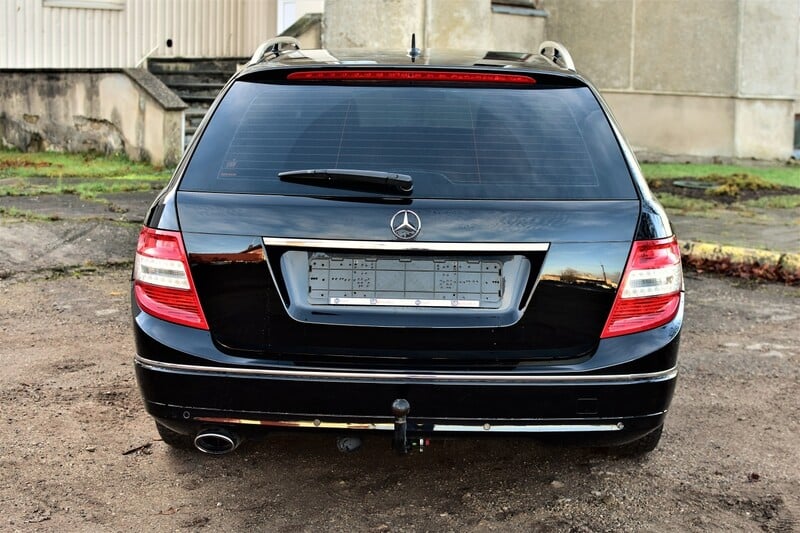 Фотография 7 - Mercedes-Benz C220 2010 г Универсал